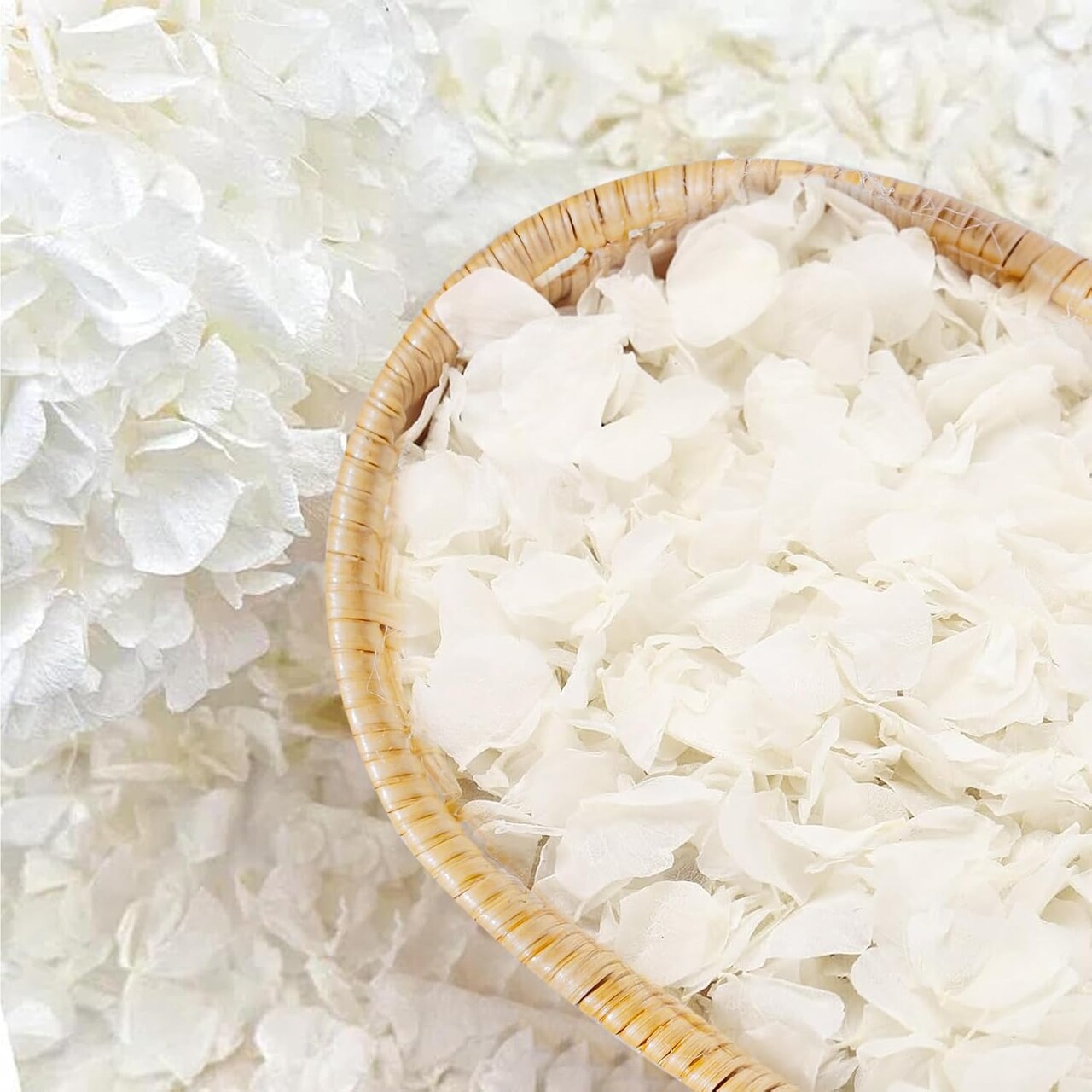 1500pcs Real Dried Ivory White Hydrangea Flower Petals, Natural Dried Petals for Wedding Decor, Valentine's Day, Proposal & Romantic Night